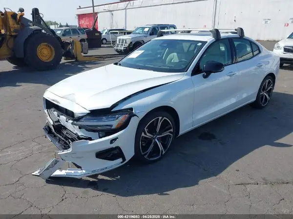7JRL12TM9RG287266 2024 VOLVO S60 - Image 2