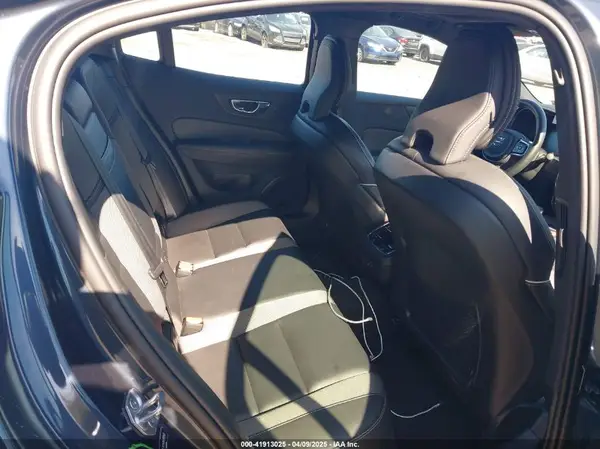 7JRL12TMXNG172122 2022 VOLVO S60 - Image 8