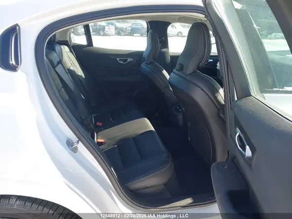 7JRL12TMXRG303930 2024 VOLVO S60 - Image 8