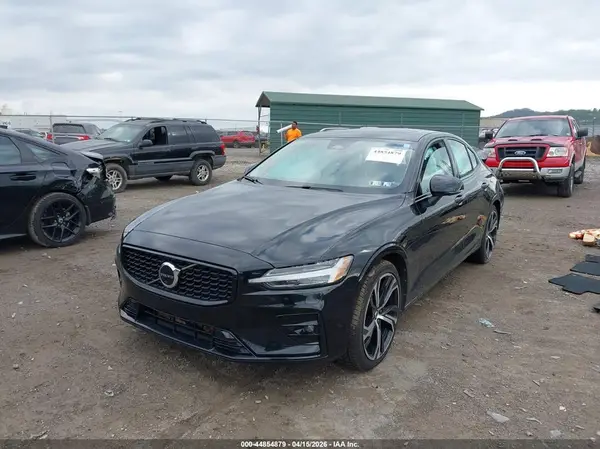 7JRL12TW6PG251100 2023 VOLVO S60 - Image 2