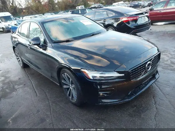 7JRL12TZ4NG174167 2022 VOLVO S60 - Image 1