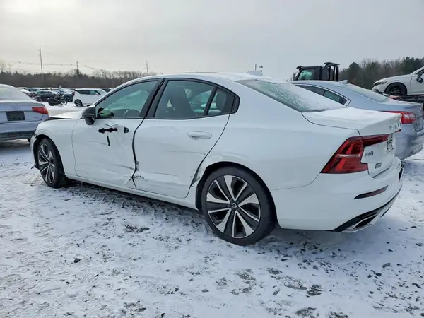 7JRL12TZ5NG176011 2022 VOLVO S60 - Image 2