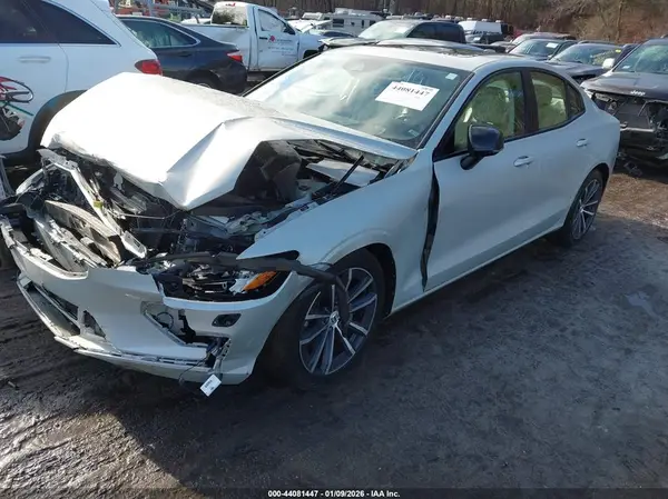 7JRL12TZ6NG162330 2022 VOLVO S60 - Image 2