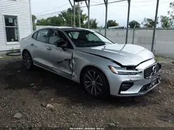7JRL12TZ9NG174424 2022 VOLVO S60