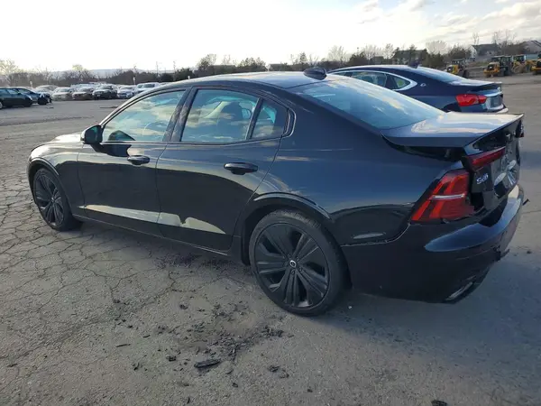 7JRL12TZXNG157910 2022 VOLVO S60 - Image 2