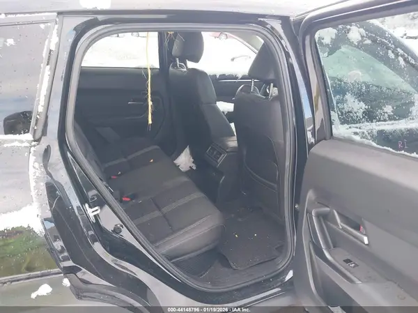 7MMVAABW4SN104166 2025 MAZDA CX-50 - Image 8