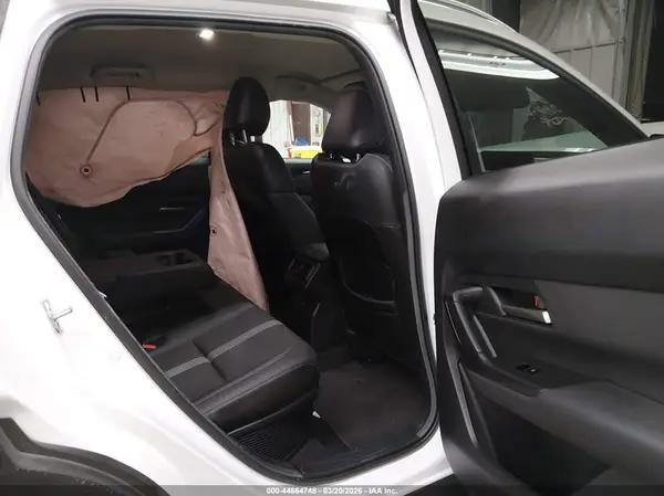 7MMVAABW4SN109657 2025 MAZDA CX-50 - Image 8