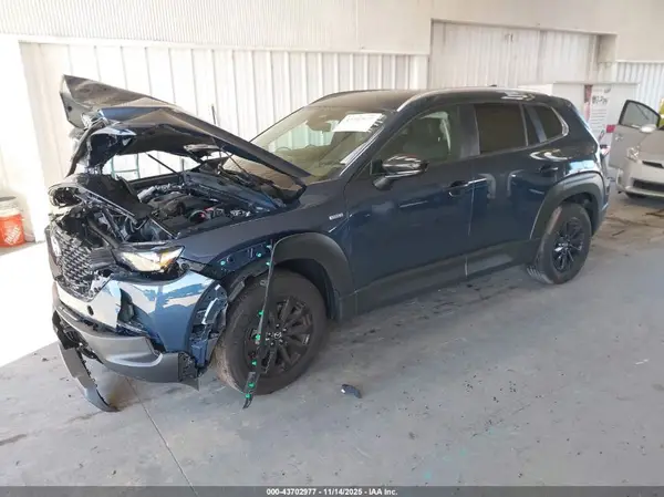 7MMVAABW7SN139901 2025 MAZDA CX-50 - Image 2