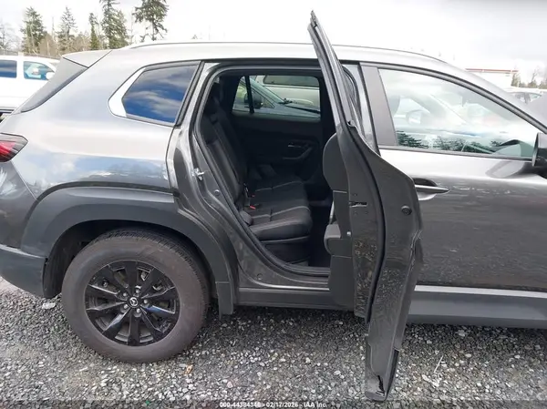 7MMVAABW8SN118412 2025 MAZDA CX-50 - Image 8