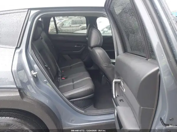 7MMVAABW8SN125960 2025 MAZDA CX-50 - Image 8