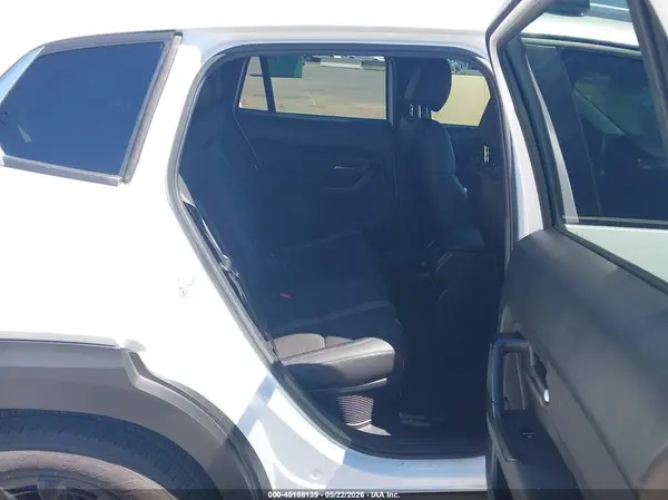 7MMVAABW9SN109573 2025 MAZDA CX-50 - Image 8