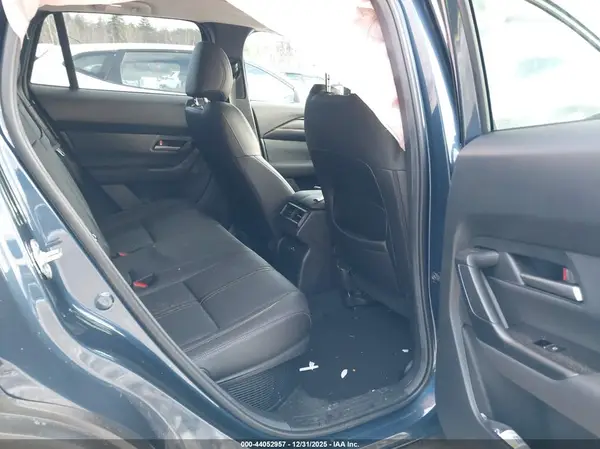 7MMVAADW0SN121883 2025 MAZDA CX-50 - Image 8