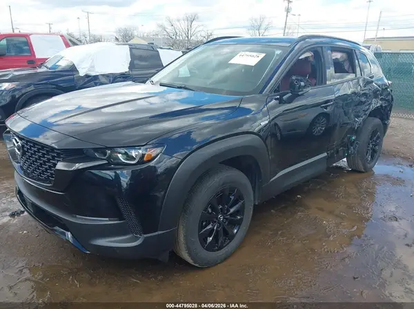 7MMVAADW0SN136321 2025 MAZDA CX-50 - Image 2