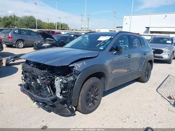 7MMVAADW2SN133114 2025 MAZDA CX-50 - Image 2
