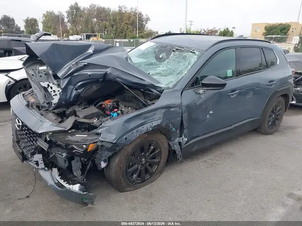 7MMVAADW2SN135591 2025 MAZDA CX-50 - Image 2