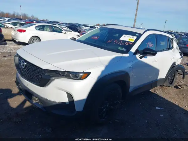 7MMVAADW3SN114099 2025 MAZDA CX-50 - Image 2