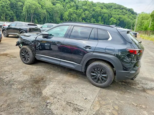 7MMVAADW4SN127072 2025 MAZDA CX-50 - Image 2