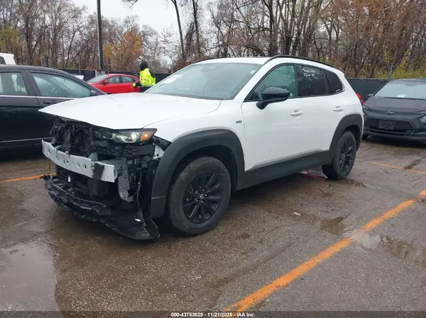 7MMVAADW5SN133625 2025 MAZDA CX-50 - Image 2