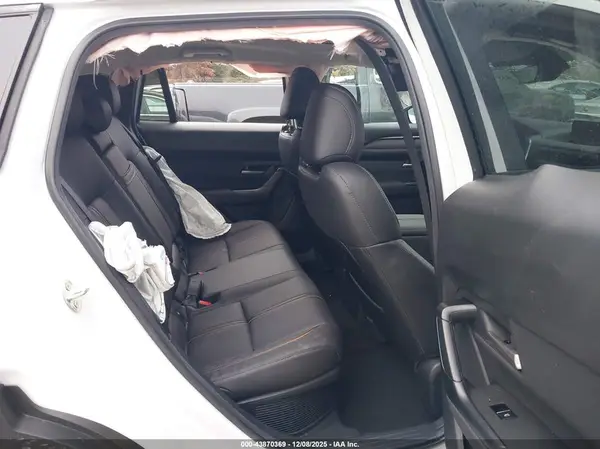 7MMVAADW5SN140767 2025 MAZDA CX-50 - Image 8