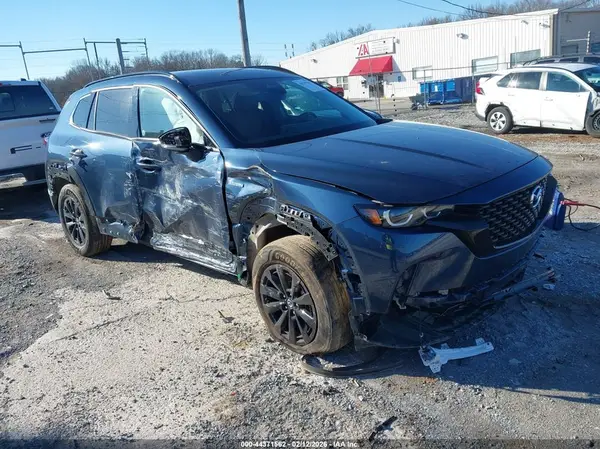 7MMVAADW6SN131169 2025 MAZDA CX-50 - Image 1
