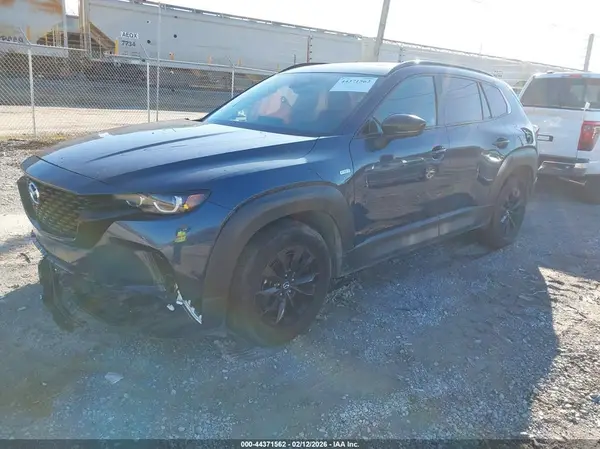 7MMVAADW6SN131169 2025 MAZDA CX-50 - Image 2