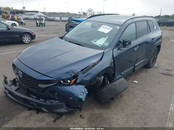7MMVAADW7SN101727 2025 MAZDA CX-50 - Image 2