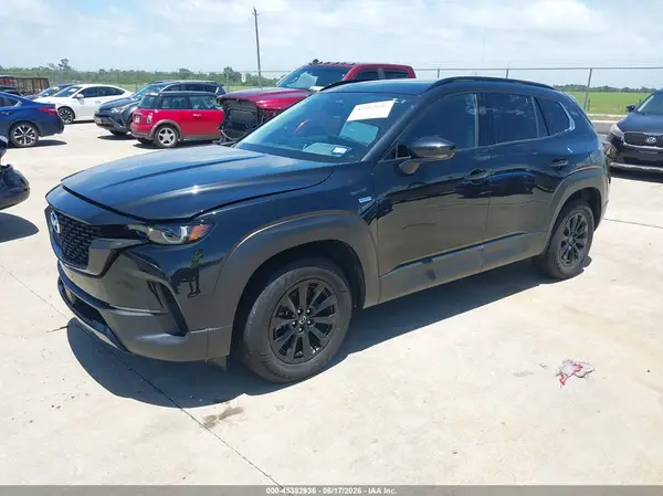 7MMVAADW8SN104832 2025 MAZDA CX-50 - Image 2