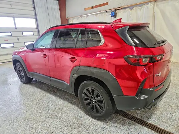 7MMVAADW8SN132324 2025 MAZDA CX-50 - Image 2