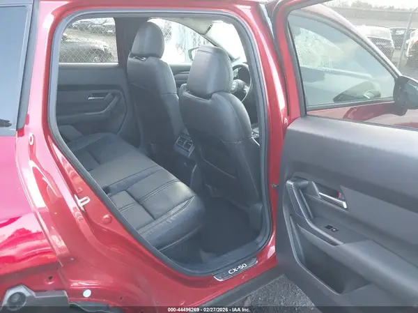 7MMVAADW8SN138687 2025 MAZDA CX-50 - Image 8