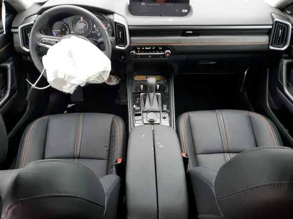 7MMVAADW9SN113992 2025 MAZDA CX-50 - Image 8