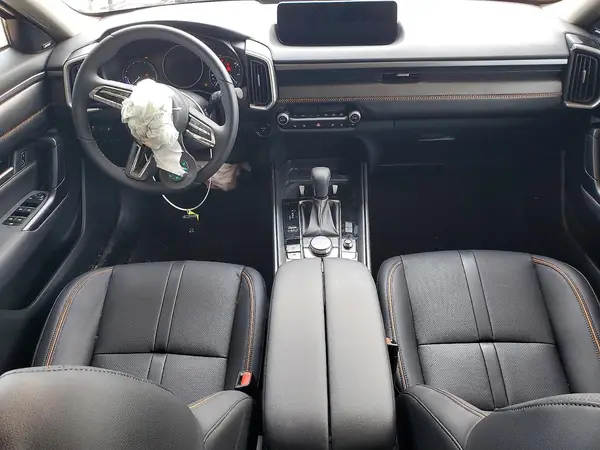7MMVAADW9TN154026 2026 MAZDA CX-50 - Image 8