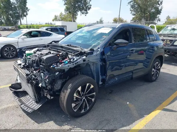 7MMVAAEW2SN122418 2025 MAZDA CX-50 - Image 2
