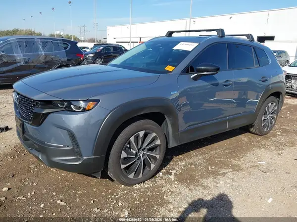 7MMVAAEW3SN125568 2025 MAZDA CX-50 - Image 2