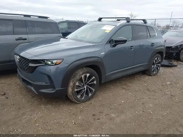 7MMVAAEW3SN128499 2025 MAZDA CX-50 - Image 2