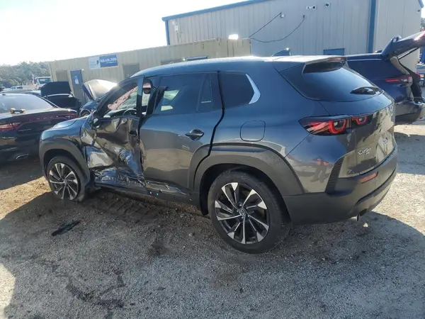 7MMVAAEW3SN138076 2025 MAZDA CX-50 - Image 2