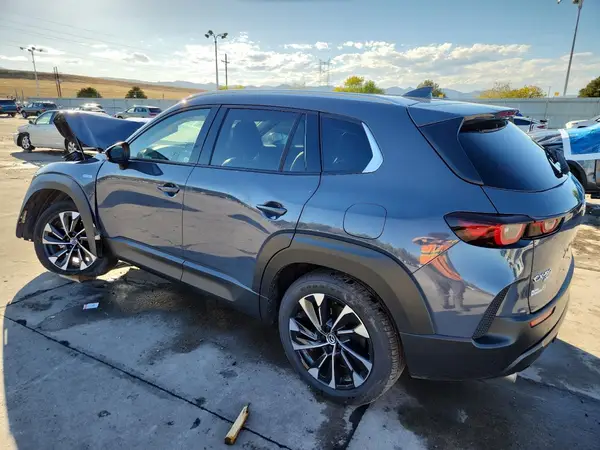 7MMVAAEW4SN125174 2025 MAZDA CX-50 - Image 2