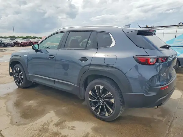 7MMVAAEW4SN134540 2025 MAZDA CX-50 - Image 2
