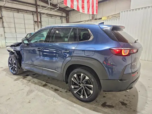 7MMVAAEW4SN141696 2025 MAZDA CX-50 - Image 2