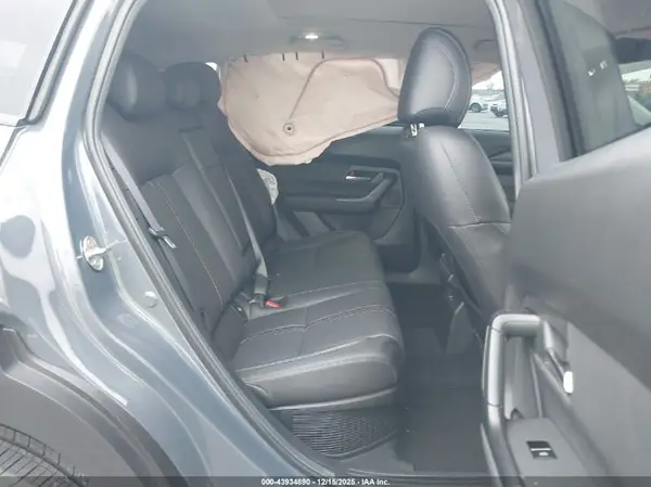 7MMVAAEW5SN100672 2025 MAZDA CX-50 - Image 8