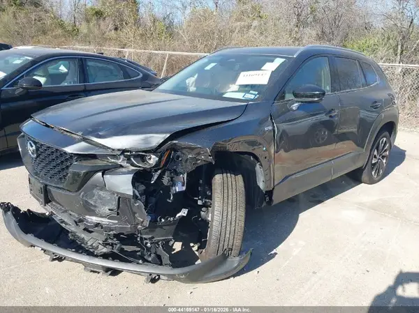 7MMVAAEW5SN130044 2025 MAZDA CX-50 - Image 2