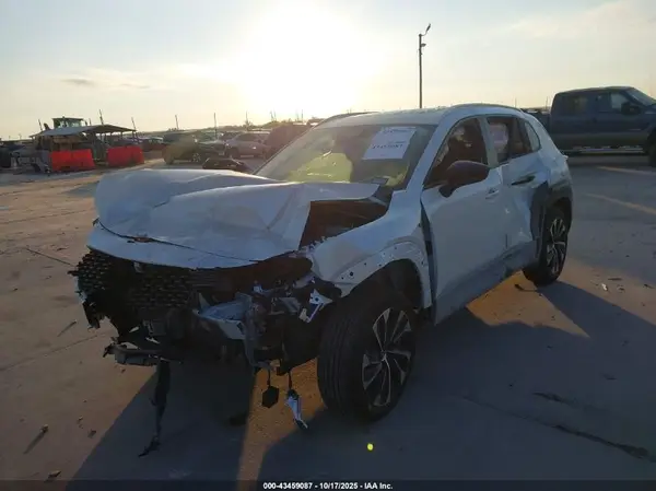 7MMVAAEW6SN132014 2025 MAZDA CX-50 - Image 2