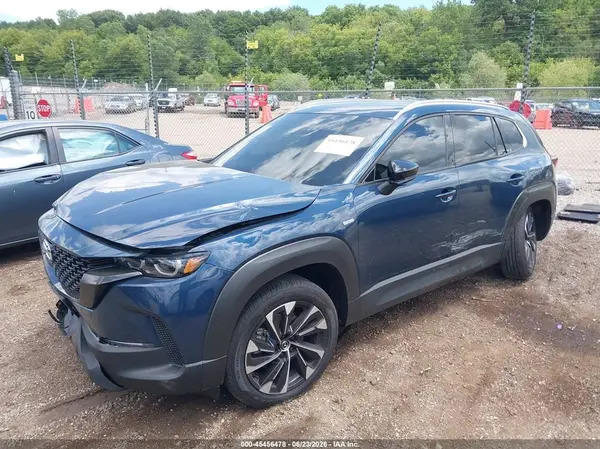 7MMVAAEW7SN120776 2025 MAZDA CX-50 - Image 2