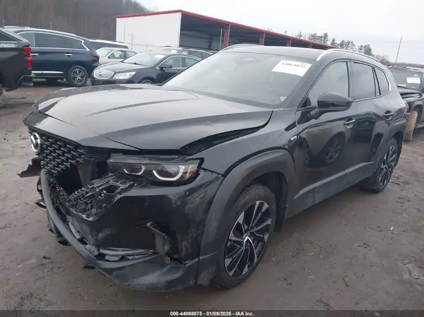 7MMVAAEW8SN115554 2025 MAZDA CX-50 - Image 2