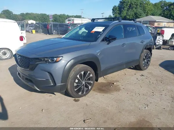 7MMVAAEW8SN118471 2025 MAZDA CX-50 - Image 2