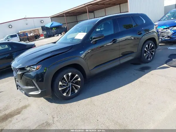 7MMVAAEWXSN114826 2025 MAZDA CX-50 - Image 2