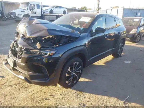 7MMVAAEWXSN125938 2025 MAZDA CX-50 - Image 2