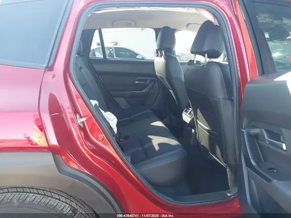 7MMVABAM1RN227939 2024 MAZDA CX-50 - Image 8