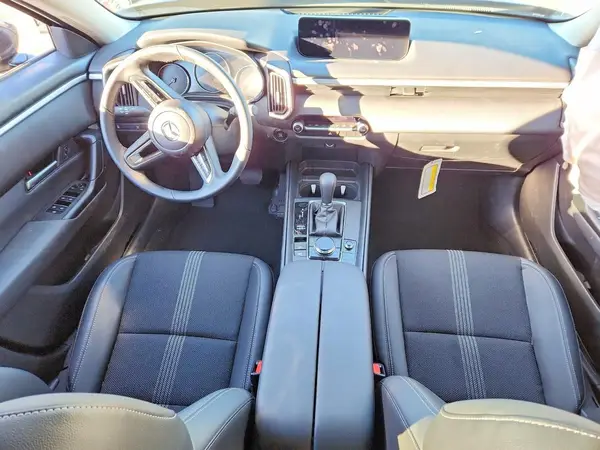 7MMVABAM1SN390712 2025 MAZDA CX-50 - Image 8