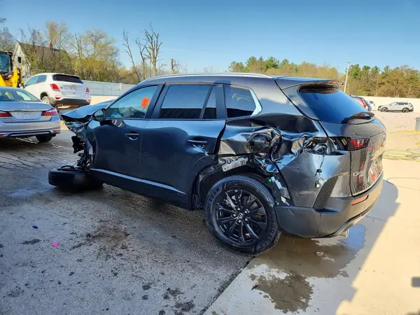 7MMVABAM2RN201334 2024 MAZDA CX-50 - Image 2