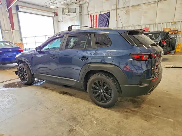 7MMVABAM2SN375183 2025 MAZDA CX-50 - Image 2